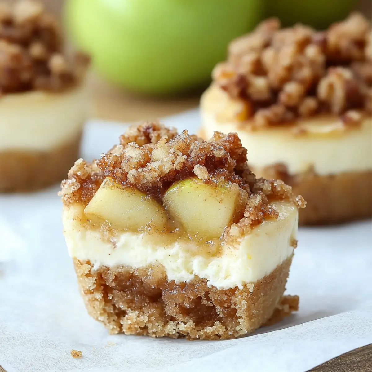 Irresistibly Indulgent Apple Crisp Mini Cheesecakes You’ll Love 4 Apple Crisp Mini Cheesecakes